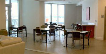Opera Suites And Marina Doral Ngoại thất bức ảnh